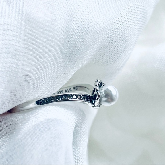 🧜♀️NWOT Princess Ariel Shell Ring ✨ - Picture 6 of 11